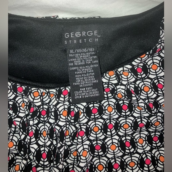 George Stretch Short Sleeved Dress - Picture 4 of 9